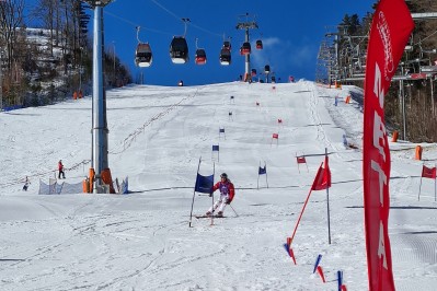 Slalom - narciarstwo na stoku