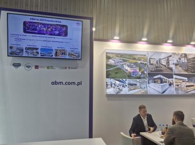 stoisko-targowe-abm-na-retail-show-2025