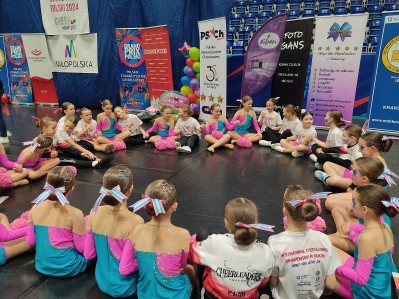 Zawodnicy turnieju cheerleaders w Krakowie