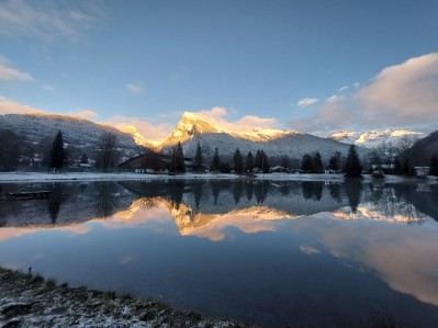 Jezioro Lac aux Dames w Samoens we Francji