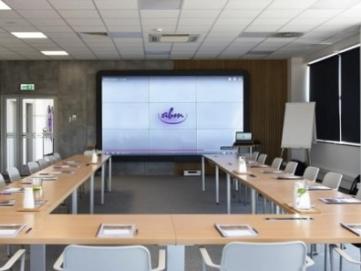 Nowoczesna sala konferencyjna w Krakowie przy ulicy Dobry Pocz�tek 5