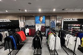 Wystr�j strefy m�skiej w salonie odzie�owym